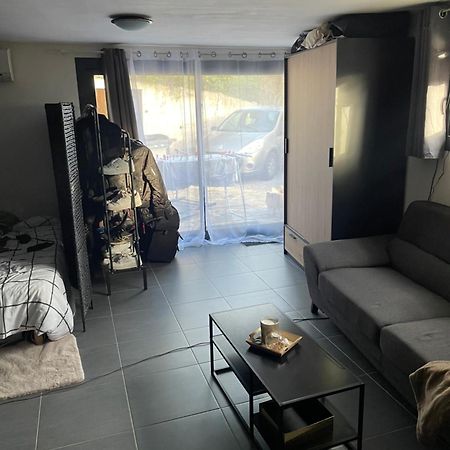 Studio Cosy Avec Grand Jardin Privatif Oasis Provencale A Taradeau Bagian luar foto