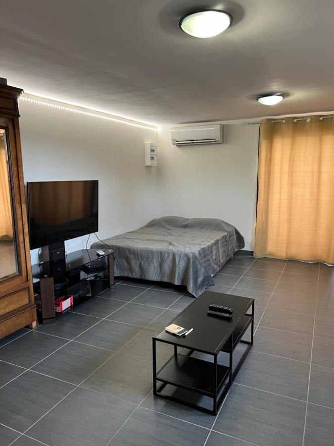 Studio Cosy Avec Grand Jardin Privatif Oasis Provencale A Taradeau Bagian luar foto